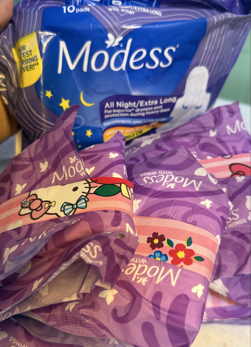 essecunt's tweet photo. barbielat napkin promo LIMITED EDITION (250 php) 

contents: 
3x esse berry pop
2x 520 supreme
1x djmix hachiware taro ice cream
1x winston purple frost
1x esse red 
1x marlboro blossom fusion
1x black devil pink vanilla 

#yositwt https://t.co/aKDE45DmQb
