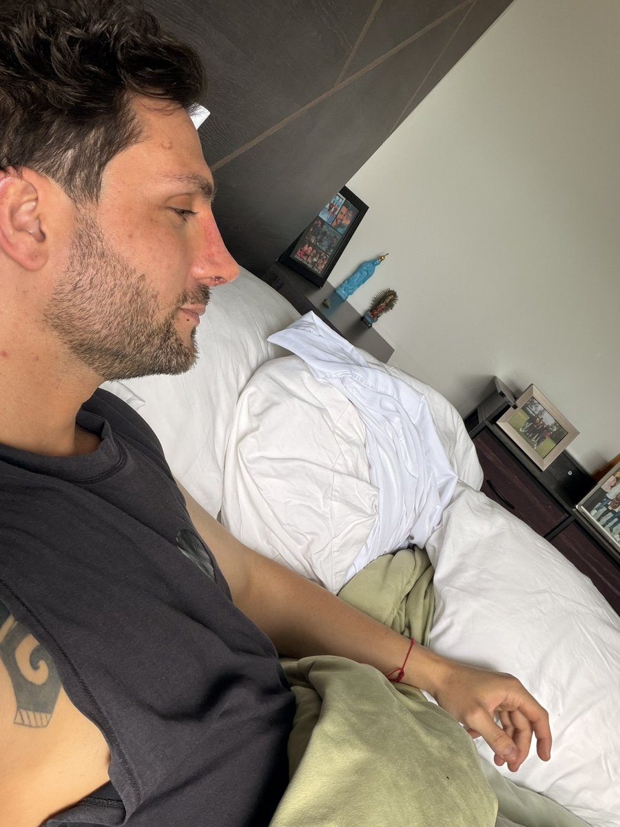 NicolaPorcella's tweet photo. Me la reconstruyeron, ya está bajando poquito a poquito ✌🏻 https://t.co/HOdvPWyo4f