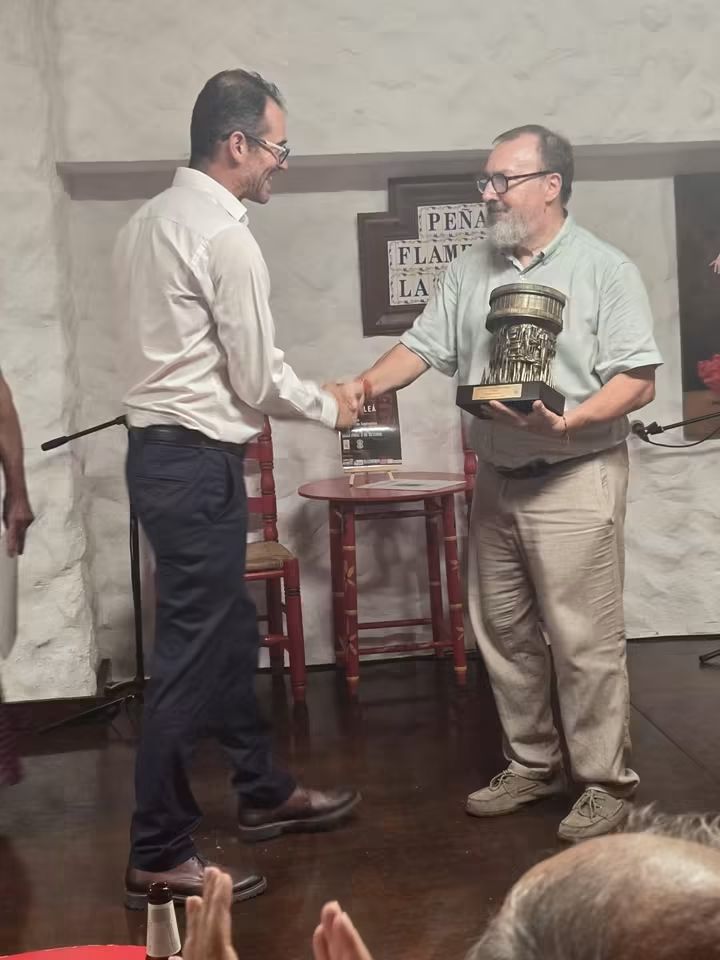 AytoBenalupCV's tweet photo. Antonio Casas logra el primer premio en el XXIV Concurso de Cante Flamenco de Nerja #Benalup #Actualidad #Flamenco #Arte https://t.co/MKKbDIxdCr https://t.co/a4zpU1raVb