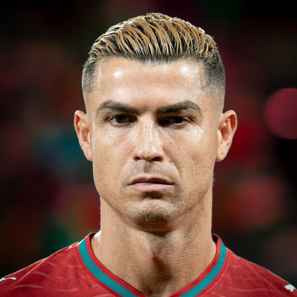 MadridXtra's tweet photo. 🚨💣 BREAKING: Cristiano Ronaldo announces that he will NOT retire from Portugal NT. 🇵🇹 https://t.co/gng0Y0aXFs