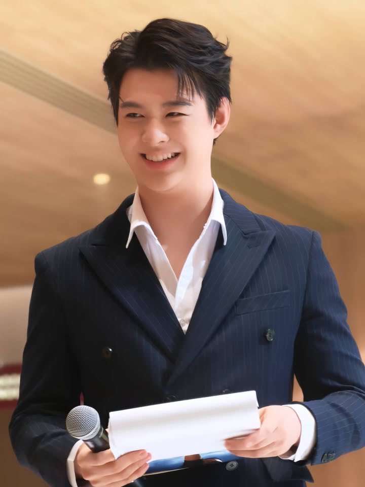 Guguching1's tweet photo. His smile ❤️

IG: ytogether_th 

#Saint_sup #MingEr https://t.co/DNyRf0YXFX