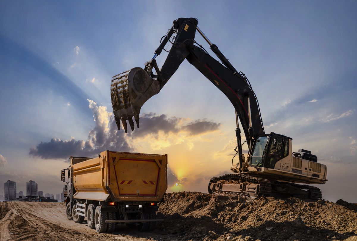 TrucksGuide's tweet photo. Essential Truck Maintenance Tips to Maximize Uptime dlvr.​it/TVpNCG #TruckandTrailerEquipment #Maintenance #ShellRotella #Trucks https://t.co/NoVbfwBOWL