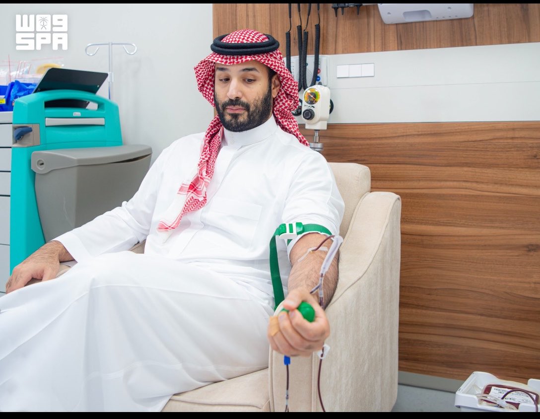 AzizbagBag's tweet photo. #حملة_ولي_العهد_للتبرع_بالدم

دمك غالي على شعبك سيدي 💚
سيد القدوة العطاء 💚
-
يفداك شعب طويق وكفى
💚💚💚💚
🇸🇦💚🇸🇦 https://t.co/ySTqTsUMTV