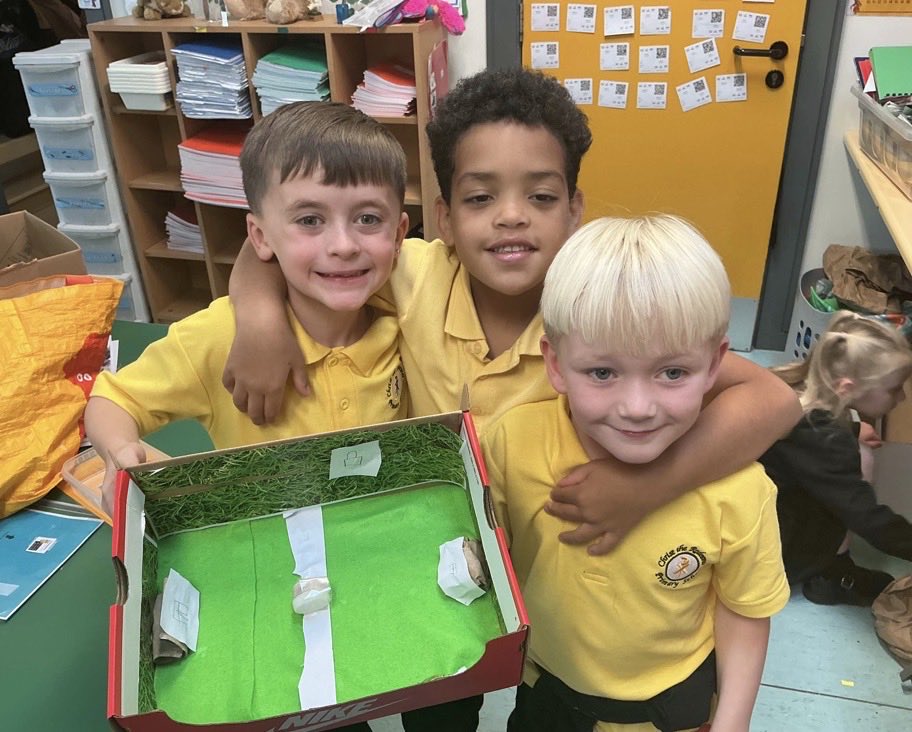 ctrps1's tweet photo. 🏗️✨ Serious concentration in today’s STEM lesson in Mrs Brophy’s class!
Our future architects were busy designing their dream rooms, putting their creativity, problem-solving and teamwork skills to the test! 🏠📐
#BeingCreative #WorkingTogether #STEM https://t.co/3snDkh3E9o