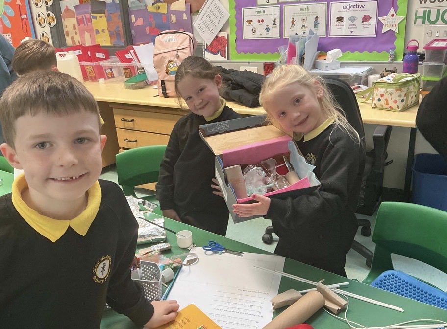 ctrps1's tweet photo. 🏗️✨ Serious concentration in today’s STEM lesson in Mrs Brophy’s class!
Our future architects were busy designing their dream rooms, putting their creativity, problem-solving and teamwork skills to the test! 🏠📐
#BeingCreative #WorkingTogether #STEM https://t.co/3snDkh3E9o