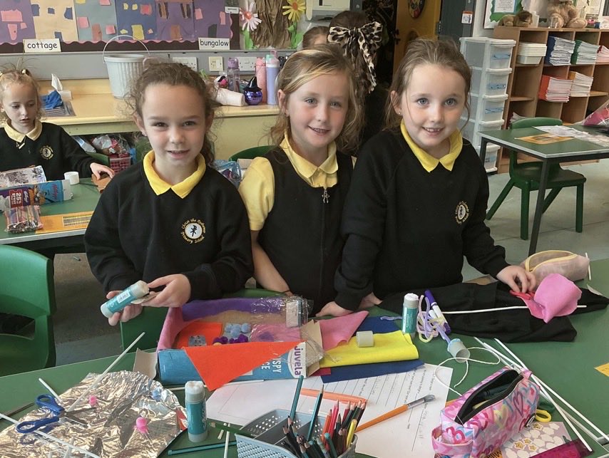 ctrps1's tweet photo. 🏗️✨ Serious concentration in today’s STEM lesson in Mrs Brophy’s class!
Our future architects were busy designing their dream rooms, putting their creativity, problem-solving and teamwork skills to the test! 🏠📐
#BeingCreative #WorkingTogether #STEM https://t.co/3snDkh3E9o