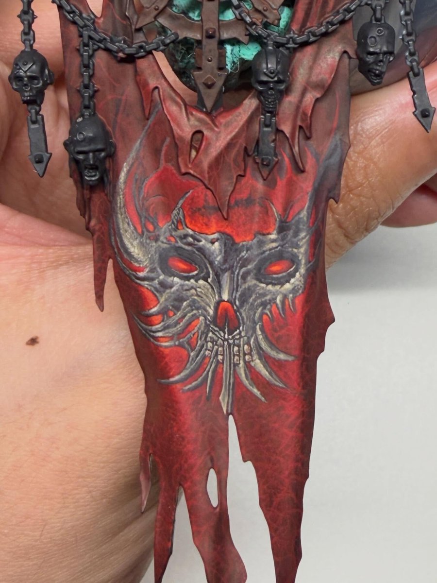 Warzone_Studio's tweet photo. An incredible level of painting on this Chaos Champion by @simonjune_painting

#WarzoneStudio #warhammer #painting #artist #chaos #fantasy https://t.co/05R0xLHR7v