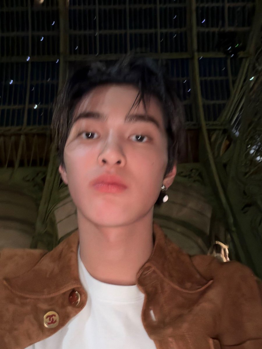 keonhoferrari's tweet photo. keonho sms 😭😭😭😭 untung belum tidur https://t.co/hbWH2f6Wf7