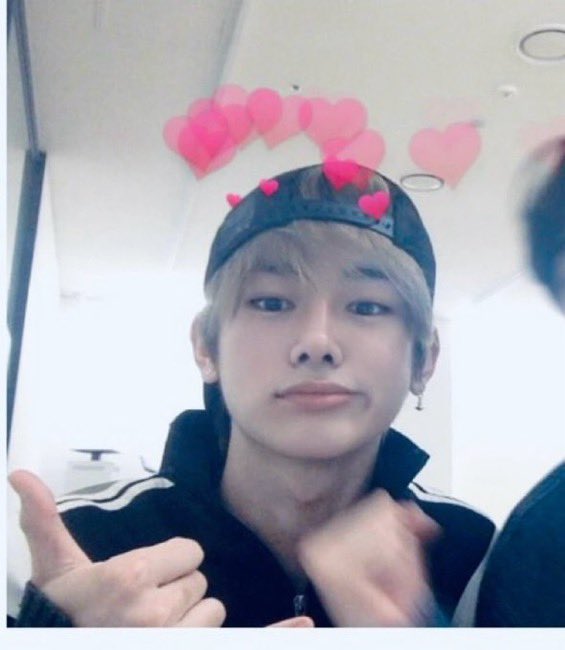 zaxdiary's tweet photo. anxin uploaded 30 photos to celebrate 100 days since pchat opened 🥹 he’s the sweetest

there are photos all the way from the start of his journey in ma1 to where he is now in ald1. it makes me think about how far he’s come ❤️‍🩹 here are some predebut anxin pics! https://t.co/IuW1PA02Bw