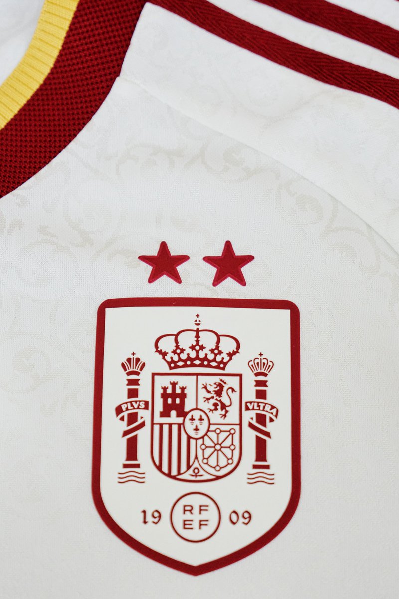 SEFutbol's tweet photo. La blanca con ⭐️⭐️.

#VamosEspaña | #NationsLeague https://t.co/Ar2SAVbZCN