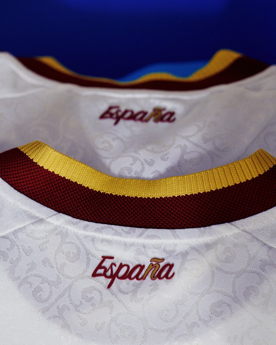 SEFutbol's tweet photo. La blanca con ⭐️⭐️.

#VamosEspaña | #NationsLeague https://t.co/Ar2SAVbZCN