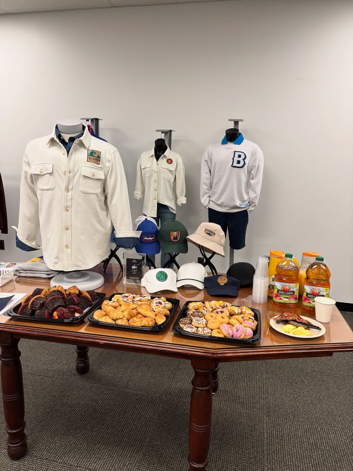vantageapparel's tweet photo. Celebrating Customer Service Week with a special breakfast for our Vantage team! ☕🥐

We’re grateful for the dedication, care, and support our team brings every day to create a great experience for our customers.

#CustomerServiceWeek #VantageApparel #TeamVantage https://t.co/ozUAoBSeB6
