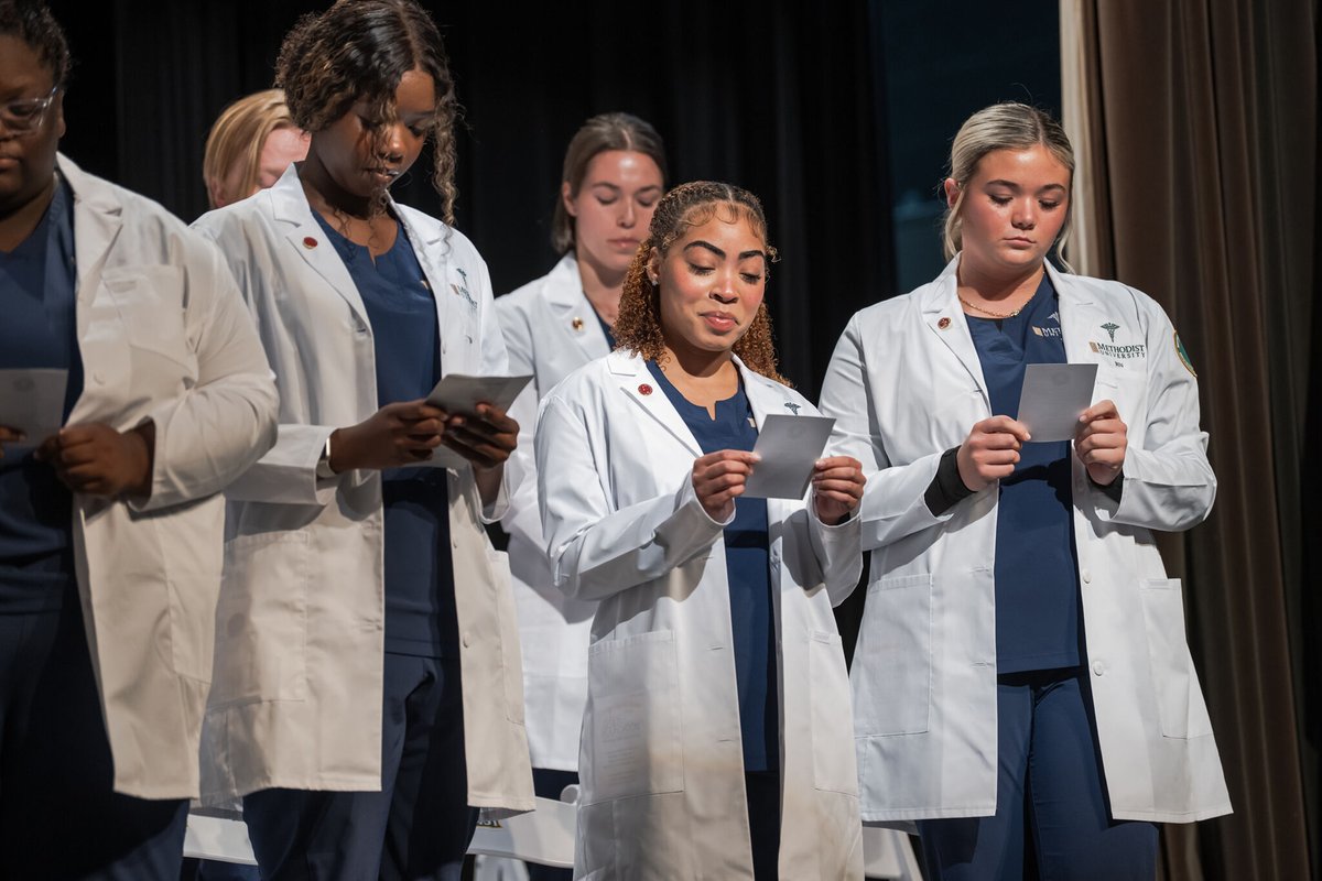 MethodistU's tweet photo. Congratulations to the MU Nursing #ClassOf2028 on receiving your white coats and celebrating such a huge milestone! 🎉💚 https://t.co/gWcDde9vsq