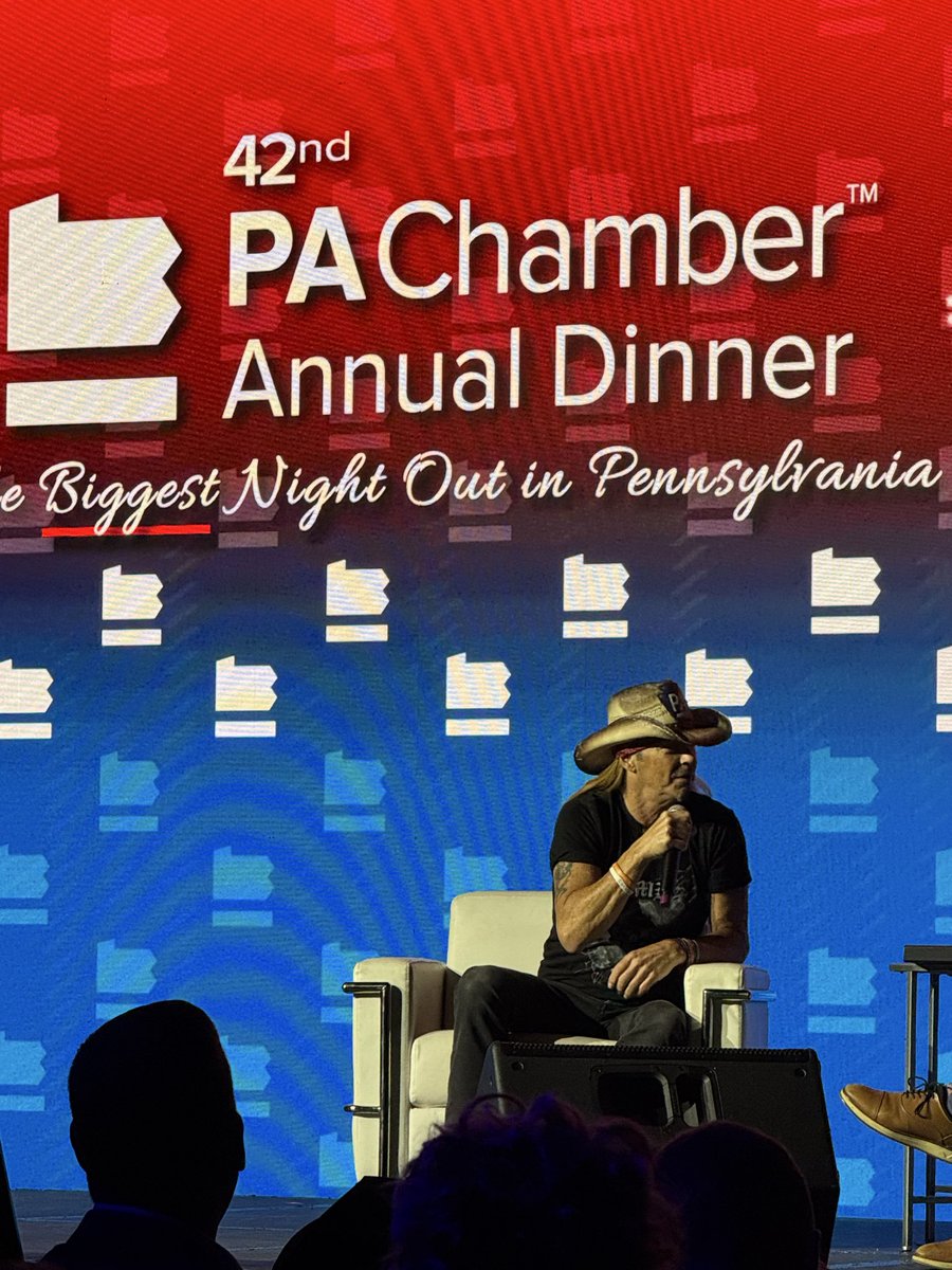 RepDelozier's tweet photo. Fun night at the State Chamber dinner hearing from Kevin Hart and Bret Michaels.  Both did a great job. Good to see  @MbgAreaSD grad Bret Michaels in the area. He is always proud to be from Central PA and gave our area lots of shoutouts!! @PAChamber @bretmichaels https://t.co/eOeR8GRd6g