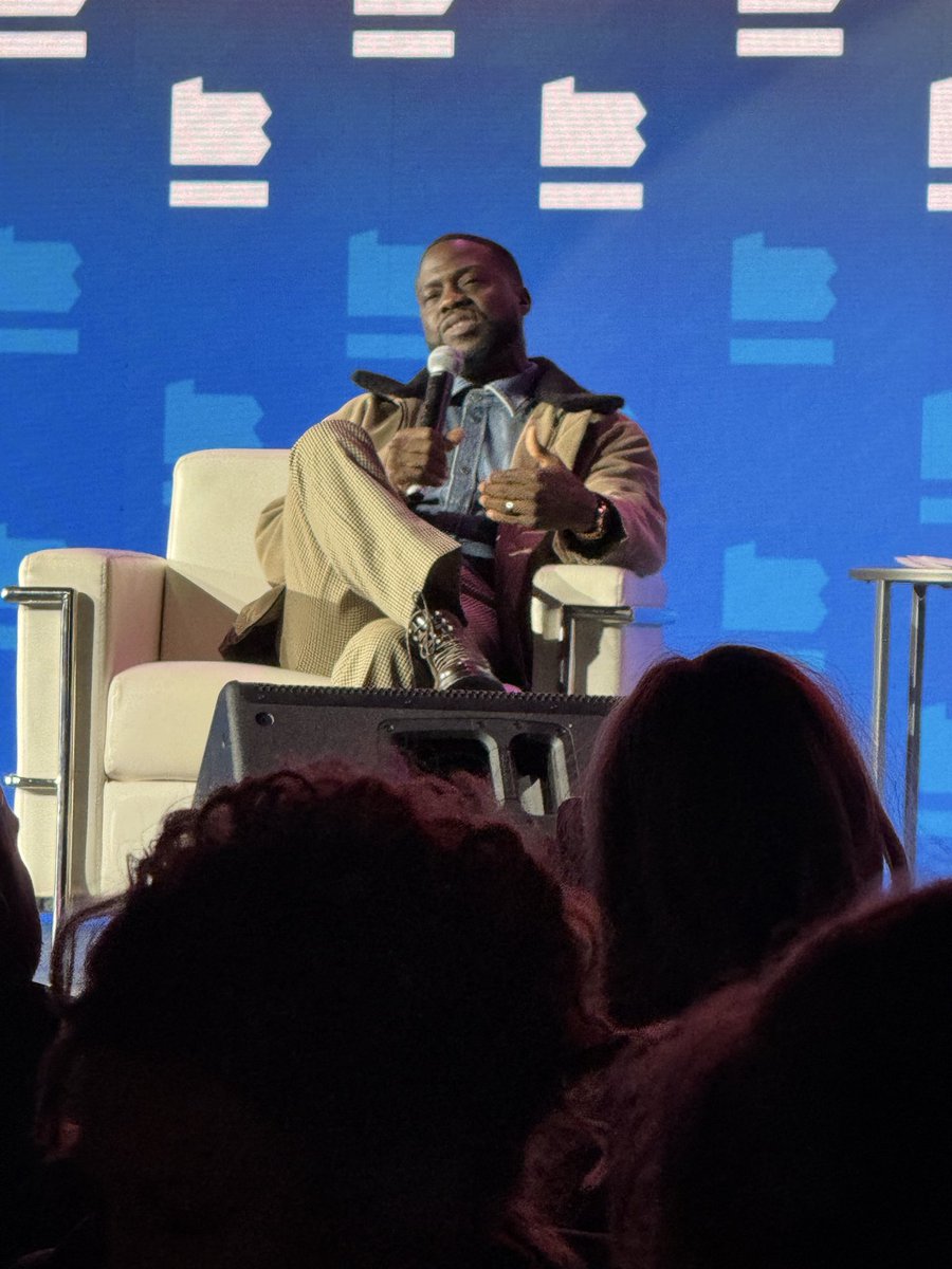 RepDelozier's tweet photo. Fun night at the State Chamber dinner hearing from Kevin Hart and Bret Michaels.  Both did a great job. Good to see  @MbgAreaSD grad Bret Michaels in the area. He is always proud to be from Central PA and gave our area lots of shoutouts!! @PAChamber @bretmichaels https://t.co/eOeR8GRd6g