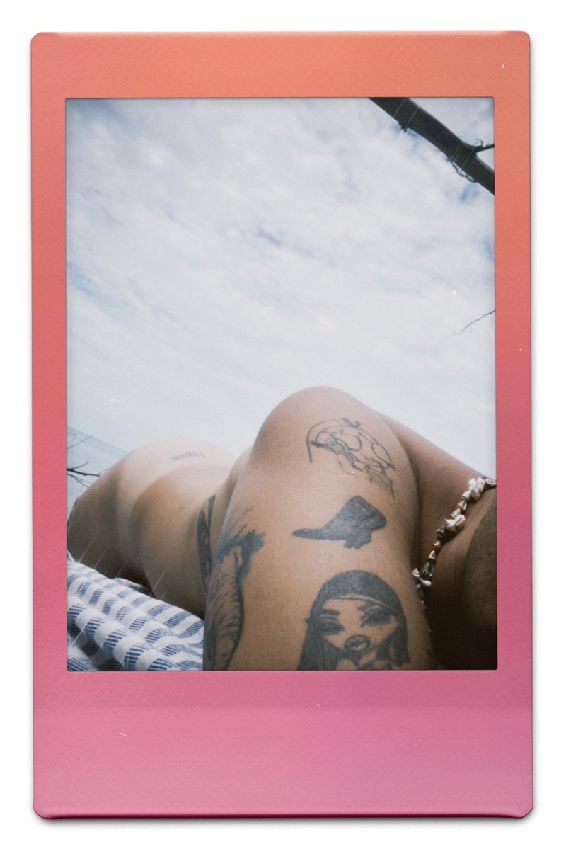 Angelzp0rn's tweet photo. POLAROID https://t.co/pPDvCCofN4
