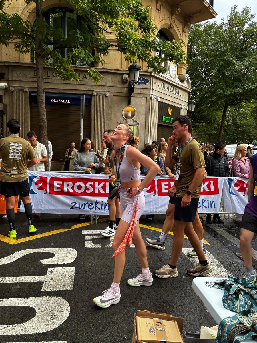 AmberHeardBRA's tweet photo. DEIXA ELAAAA NA PRIMEIRA MEIA MARATONA DELAH! 😮‍💨🤍

“Primeira meia maratona, obrigada Donosti! 💕 21 quilômetros em 1h e 39 minutos!” – Amber Heard via Instagram. https://t.co/iObGkXVUP9