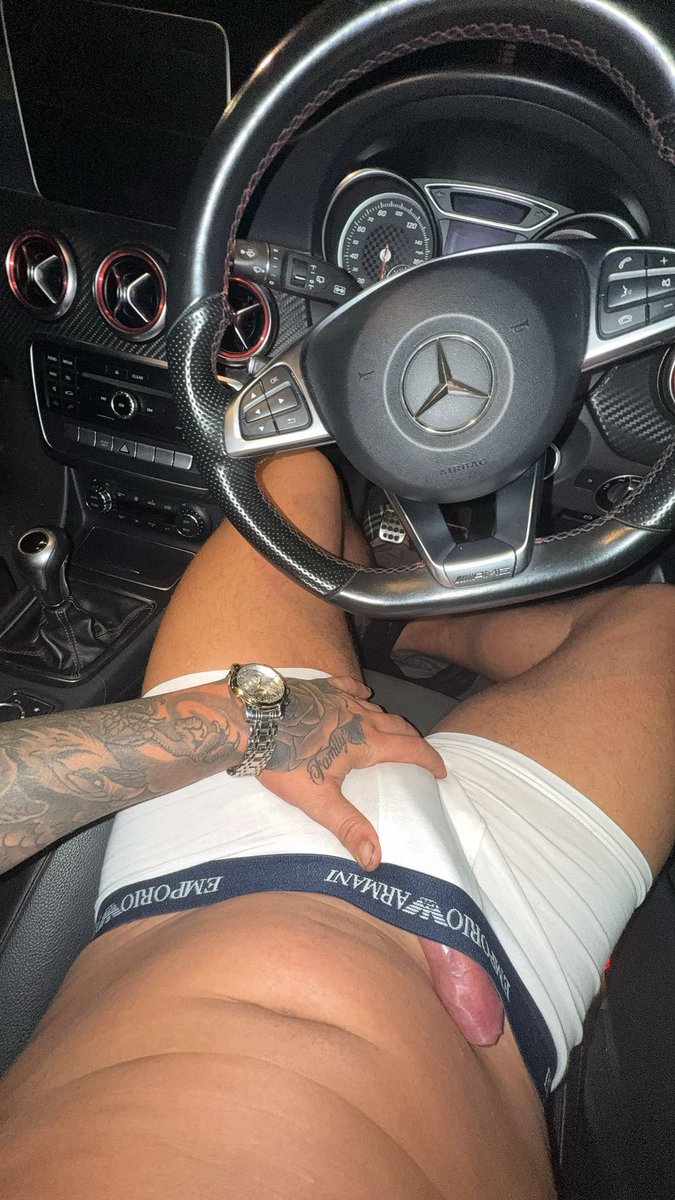 Masterbrandon78's tweet photo. Cum watch me wank and cum in the shower show me once you have bought it and I’ll give you a free surprise https://t.co/a9k5mU6bEg https://t.co/mHZxNnXkIO