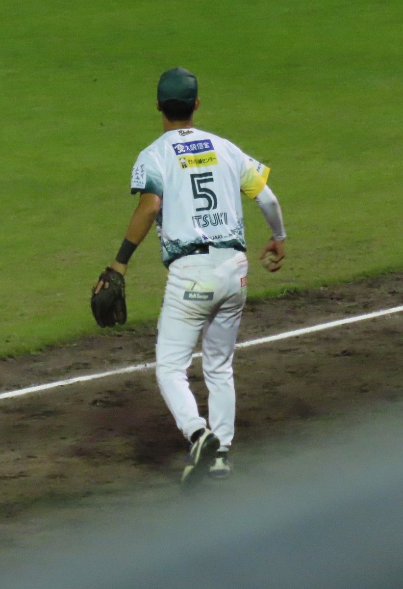 tomokoyb's tweet photo. 後ろ姿しか撮れていませんが😅
#堺シュライクス #宮西一希 （ITSUKI）選手　（元石川ミリオンスターズ）です
#GCS2026 #ボールパーク高岡　2026.10.02 https://t.co/y9juVja8GQ