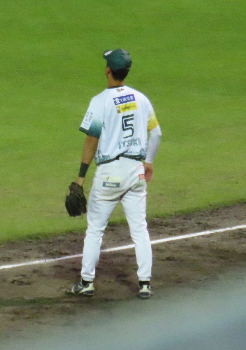 tomokoyb's tweet photo. 後ろ姿しか撮れていませんが😅
#堺シュライクス #宮西一希 （ITSUKI）選手　（元石川ミリオンスターズ）です
#GCS2026 #ボールパーク高岡　2026.10.02 https://t.co/y9juVja8GQ