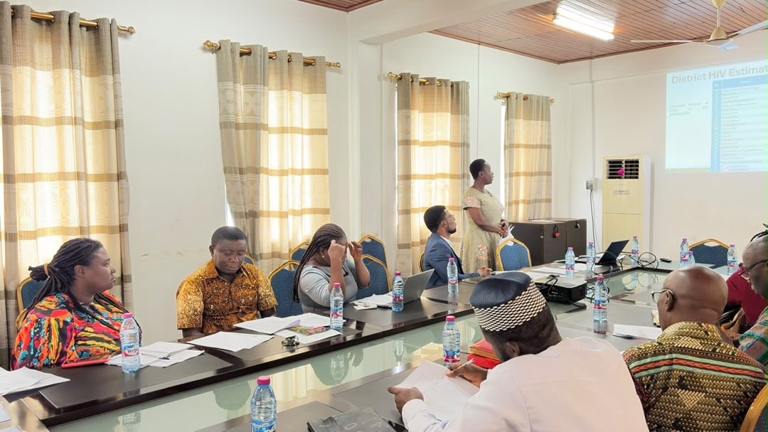 ghanaids's tweet photo. Ghana AIDS Commission held a stakeholder meeting to disseminate the Central Region Estimates, bringing together key stakeholders to review, discuss and strengthen understanding of HIV-related data and estimates.
#GhanaAIDSCommission #CentralEstimates #HIVData #HIVResponse https://t.co/QKvSUKnkHY