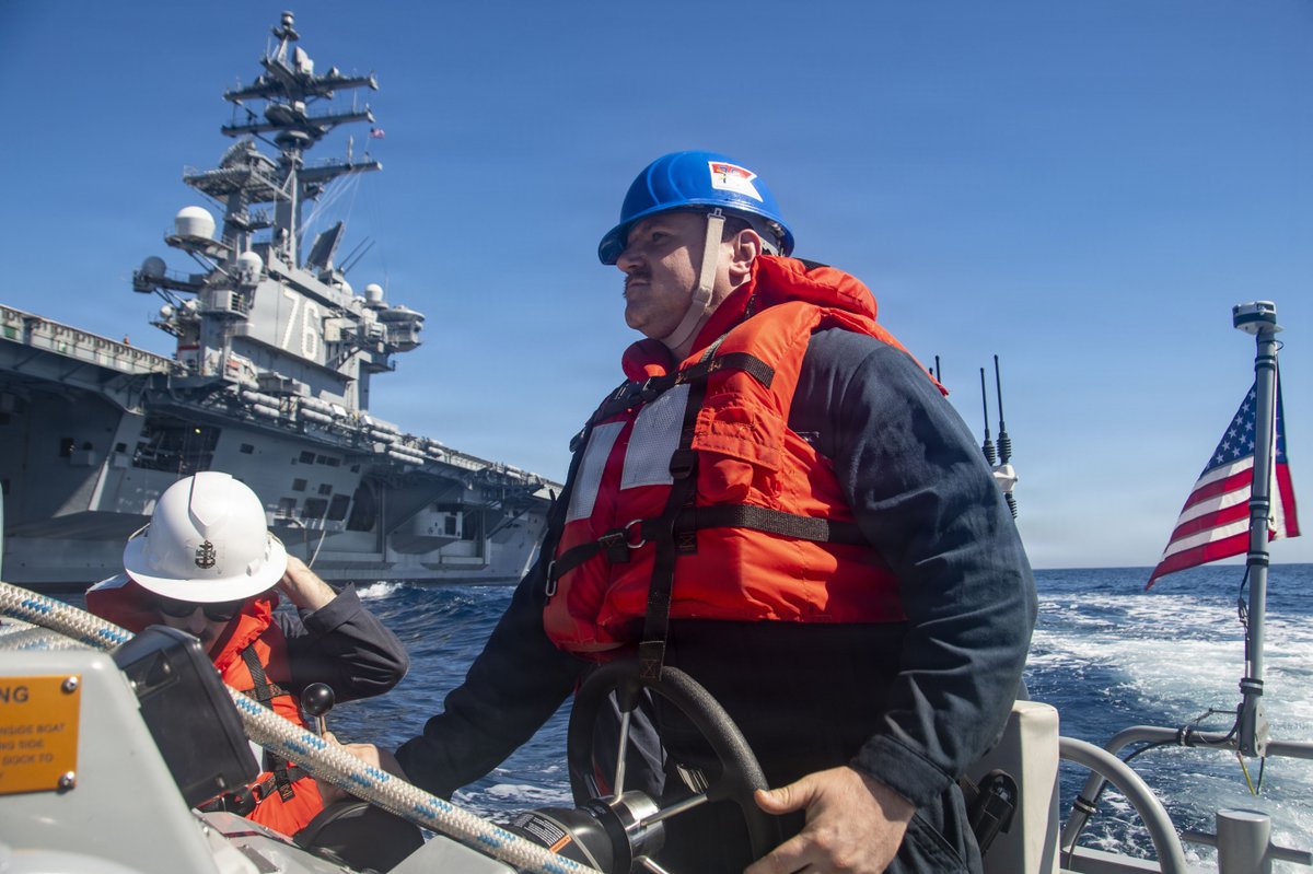 USNavy's tweet photo. Big or small, every hull has a mission. 💪🌊 https://t.co/yG8OxkUX9W