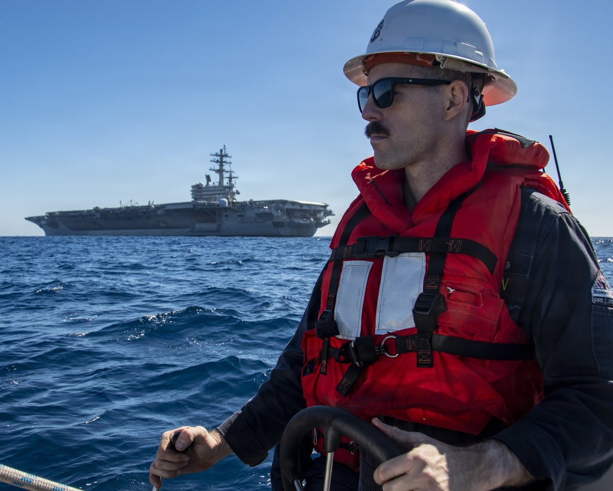 USNavy's tweet photo. Big or small, every hull has a mission. 💪🌊 https://t.co/yG8OxkUX9W