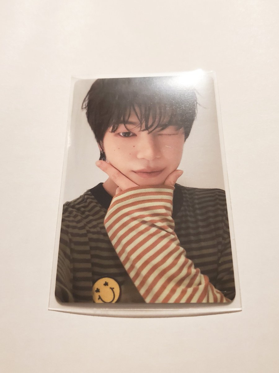 jsokall's tweet photo. @__yoshisuke お声掛けありがとうございます
Amazon 照井⇆柳谷 交換可能です🙆🏻‍♀️

交換希望ポストされているB盤セルカ
照井⇆柳谷 (セルカ同士)の交換は可能でしょうか？
もしまだ決まっていないようでしたら併せてご検討いただけましたら幸いです

よろしくお願いいたします https://t.co/c2g4Vu6wOL