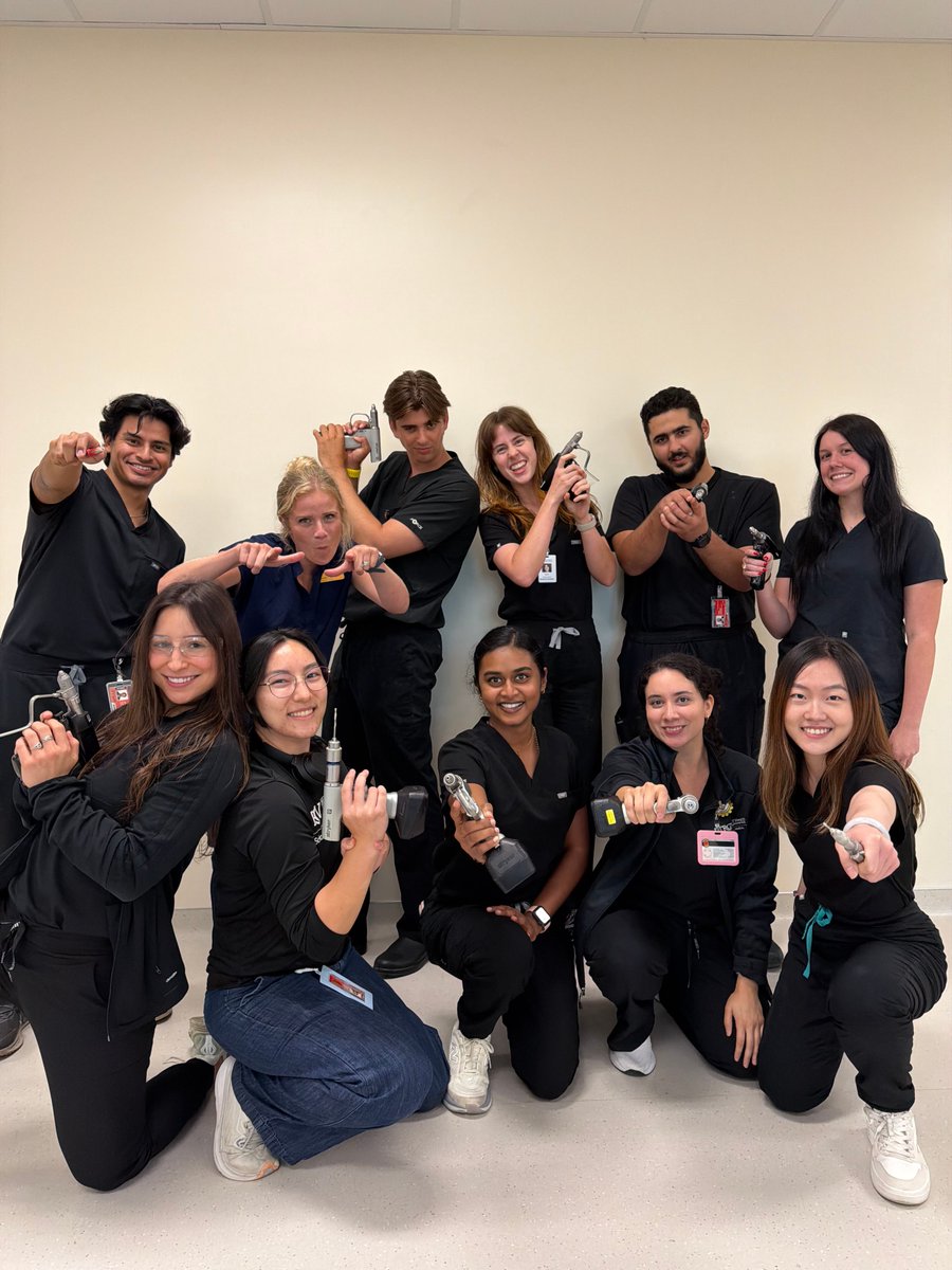ACFAS's tweet photo. Future foot and ankle surgeons in action!

The #ACFAS Student Club at UTRGV recently hosted a hands-on workshop where students had the opportunity to practice essential skills and techniques. 

#footandanklesurgeon #footsurgeon https://t.co/cawm8Np9Ng