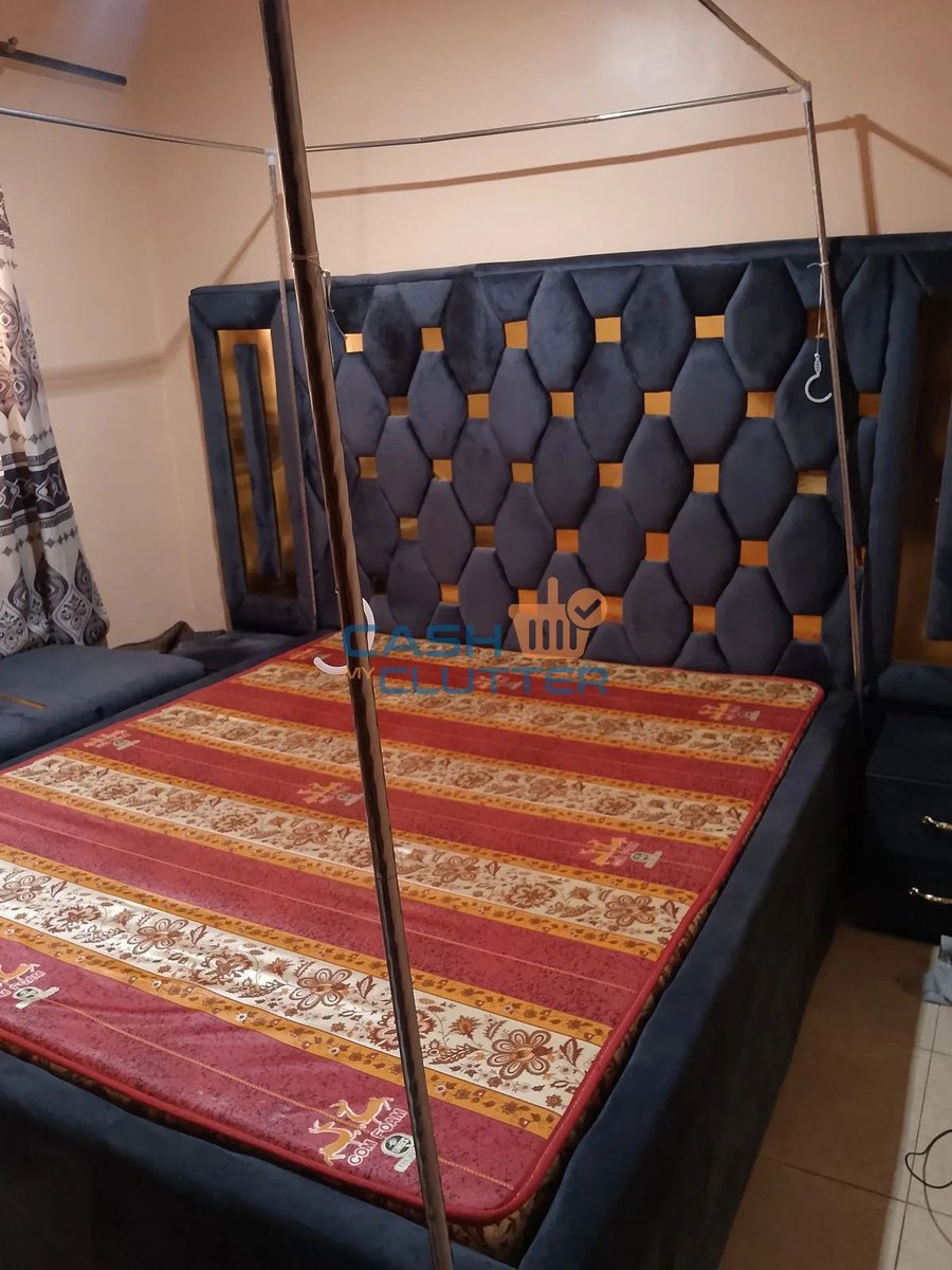 cashmyclutter's tweet photo. Just listed in Namugongo: a like-new grey bed with two side drawers

https://t.co/ZIVWNXAff7 https://t.co/v6OWCQzNzr