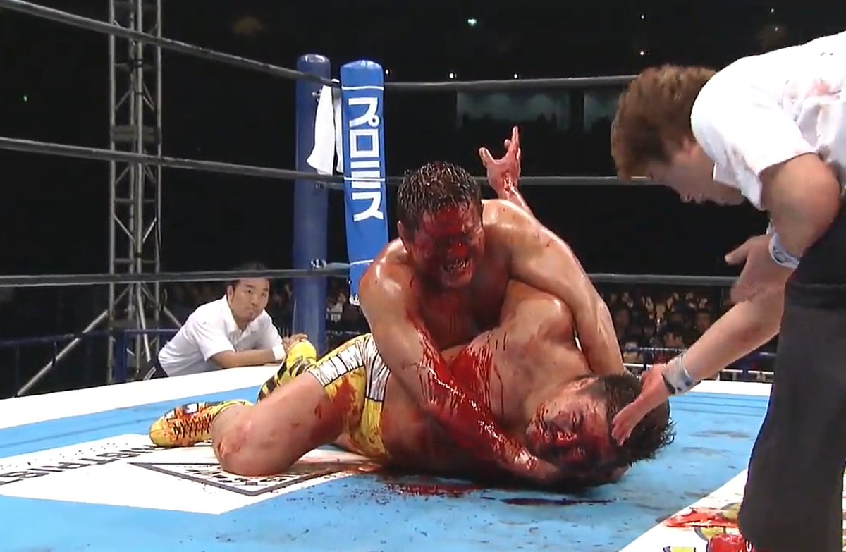 ManUpAlex's tweet photo. Mi madre me dio la vida, pero el wrestling las ganas de vivirla. https://t.co/XUSaG6KRhF