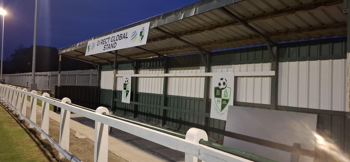BirtleyTFC's tweet photo. 30 minutes to go!
Team news is not far away.
Under the lights in the Durham Challenge Cup
#upthehoops https://t.co/QCmVQHOFeN