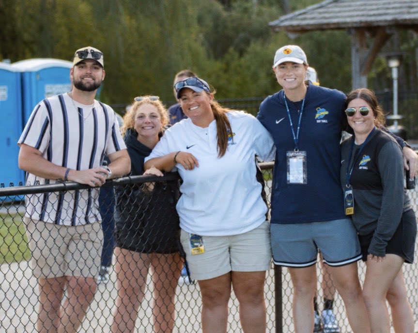 MuskiesSB's tweet photo. Today we celebrate the dedication, passion, and leadership of our incredible coaches. Happy Coaches Day! 🤩🥎🐠 https://t.co/ZFyG1L31qv