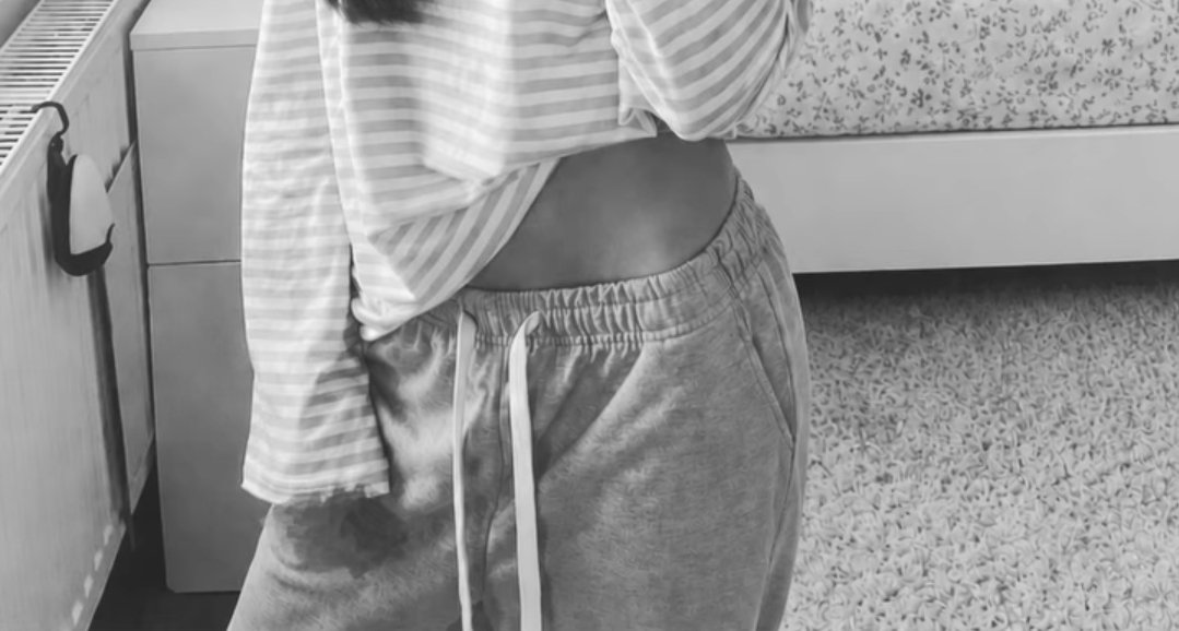 mellynelly_'s tweet photo. my friend's insta story js triggered me so bad omfg what how https://t.co/VRNbBL2PxZ