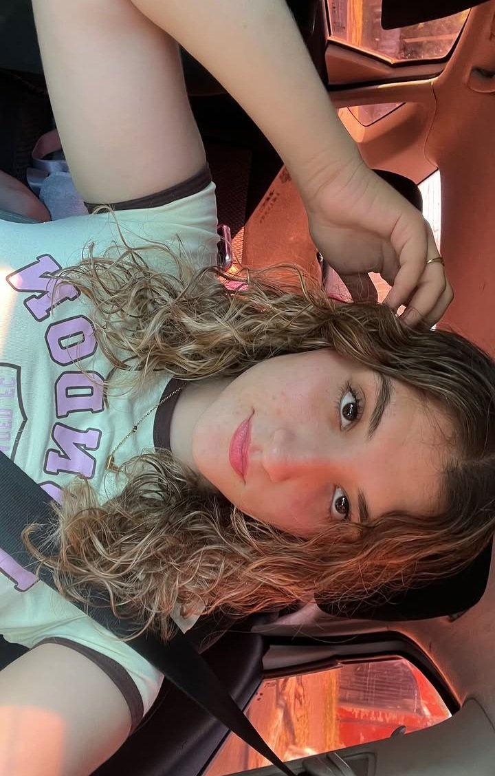 enzosandofer's tweet photo. Cuanto le dan del 1 al 10 a esta lindura jovencita😚 https://t.co/SzhrhTQSmV
