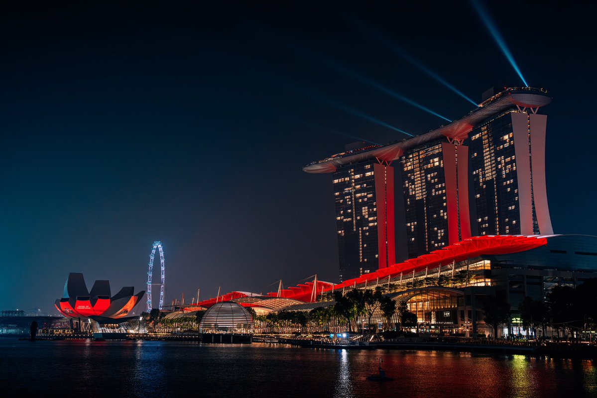 AstonMartinF1's tweet photo. Built for the future, shaped by innovation.

#SingaporeGP https://t.co/kSliRMgwLr