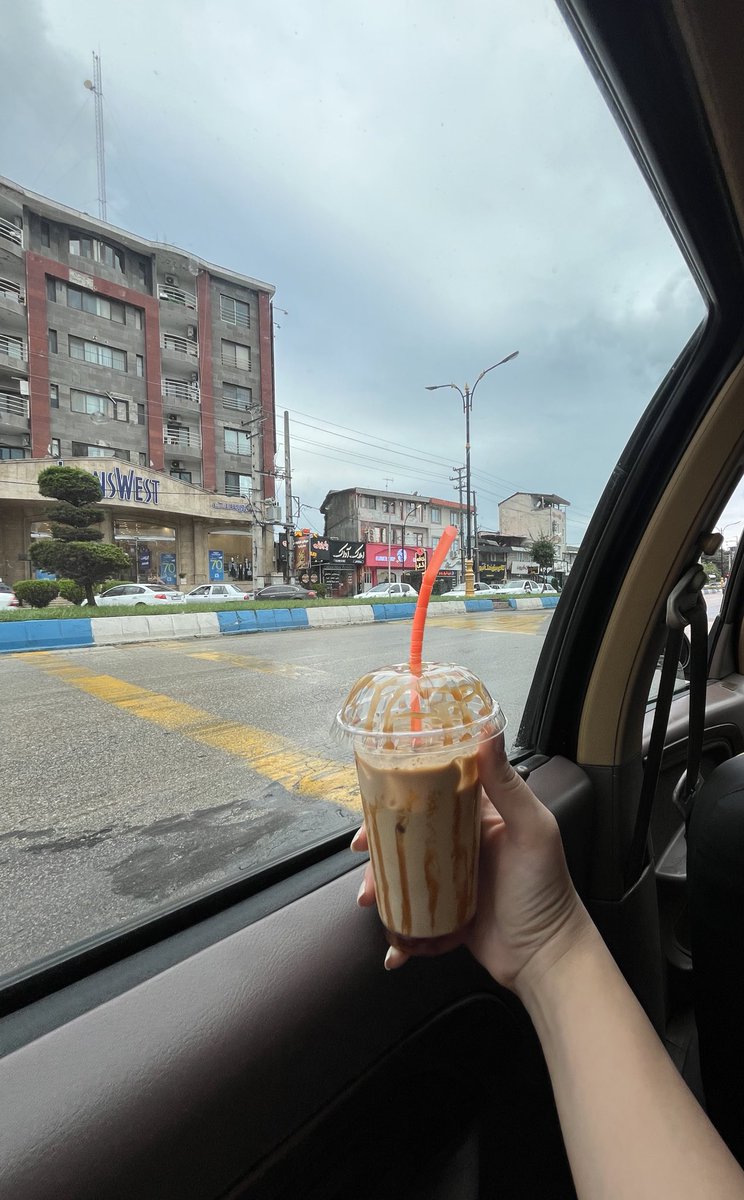 Tala_kh0082's tweet photo. منو برگردونید‌ چالوس🌧️ https://t.co/MtTOI9BxRP