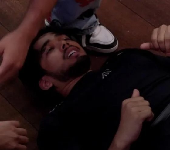 iAfaque3_'s tweet photo. Condition of scout after Qaziii cooked him left right center.

#QaziTouqeer #BiggBoss20

UNBREAKABLE QAZI TOUQEER 

HEART GOES OUT FOR QAZI https://t.co/pVVQ0dM9Uf