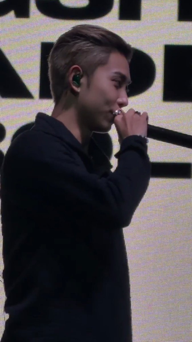 irulngshot's tweet photo. ryul in all black just hits different https://t.co/a2OFHSAxZM