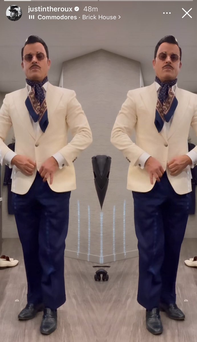 lucks_eterna's tweet photo. He’s a recluse who never leaves the Lucky 38 penthouse…
.
.
.
.
.
.
.
.
.
.
Unless there’s a chance to visit his old chum Cooper Howard on set 👀😍🥰 https://t.co/UUeVXAfcBP