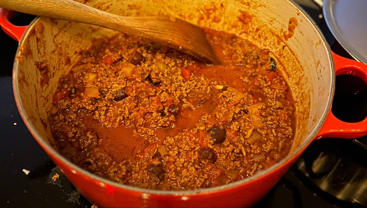 tomas's tweet photo. The problem with making a great meat-sauce is that by the time you are done , after an extended simmer… you already finished your dinner while tasting it. 
Chef privileges. https://t.co/7h0B1OcS1B