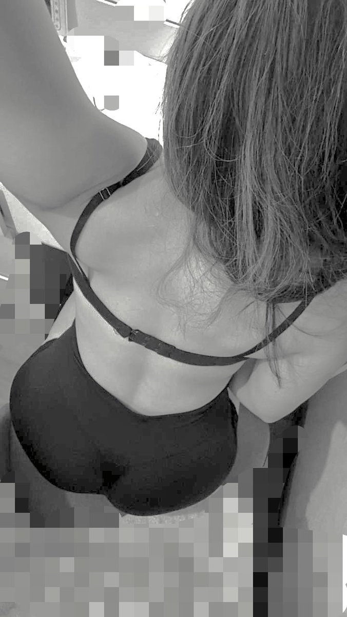 Beckling19's tweet photo. Lista para salir al gym! Me encanta como se me ven estos leggins… 🙈 https://t.co/jQIaqld1xX