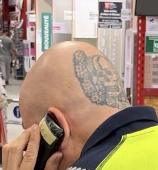 KaRim40556781's tweet photo. @labbe_tonniere2 Une Totenkopf SS à l’arrière du crâne. Niveau sobriété et discrétion, difficile de faire mieux … https://t.co/zFGyQbxN5C