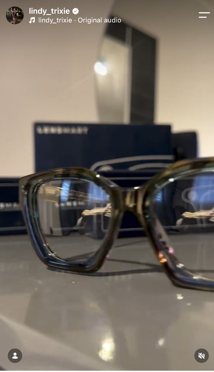 SinawoAlienated's tweet photo. Trixie has us adding glasses to the shopping list! 👓 TRIXLC at checkout!

TRIXIE WITH LENSMART 
PURCHASE LENSMART TRIXLC

#LindyTrixieChristoffels
#TrixiexLensmartOnline
#PurchaseCodeTRIXLC https://t.co/Fr5i6XYZr3