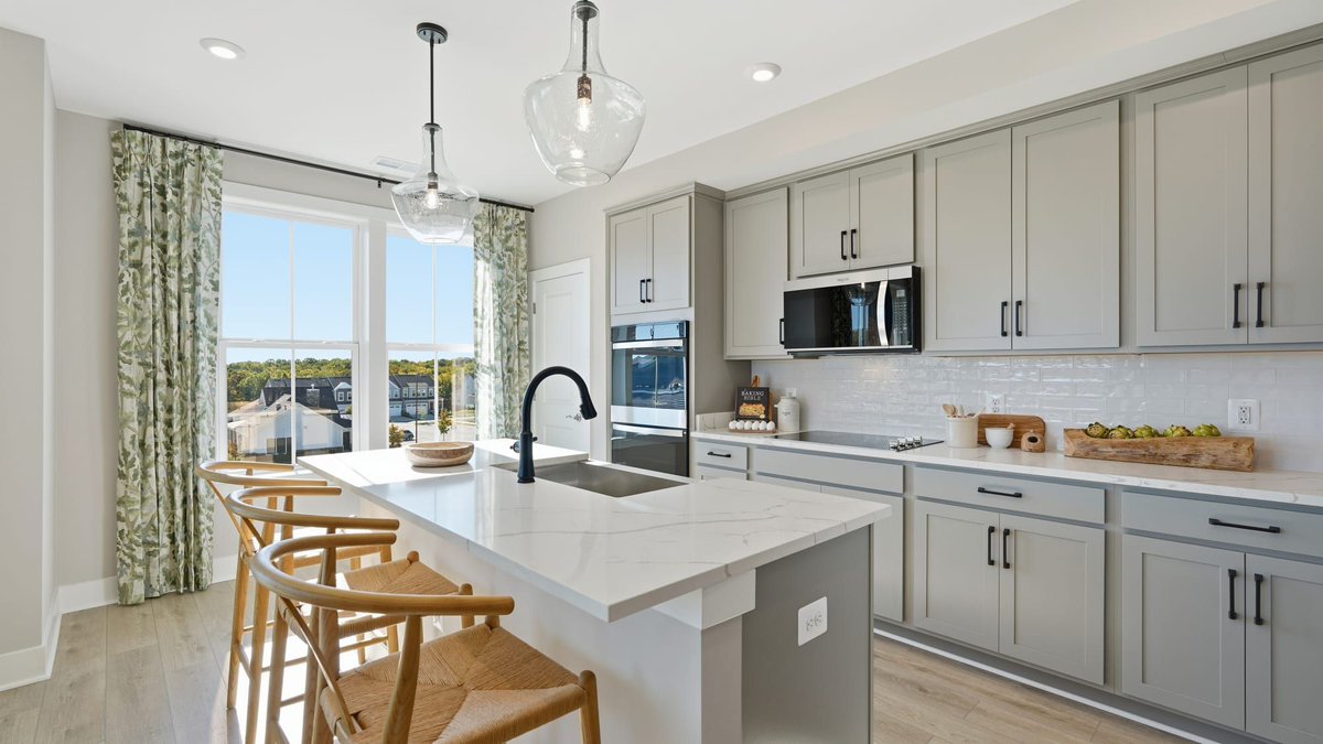 ARLnowDOTcom's tweet photo. A Fresh Take on 55+ Living Just Outside Arlington https://t.co/114yjuWdYF #sponsor https://t.co/RhkcwSKUXc