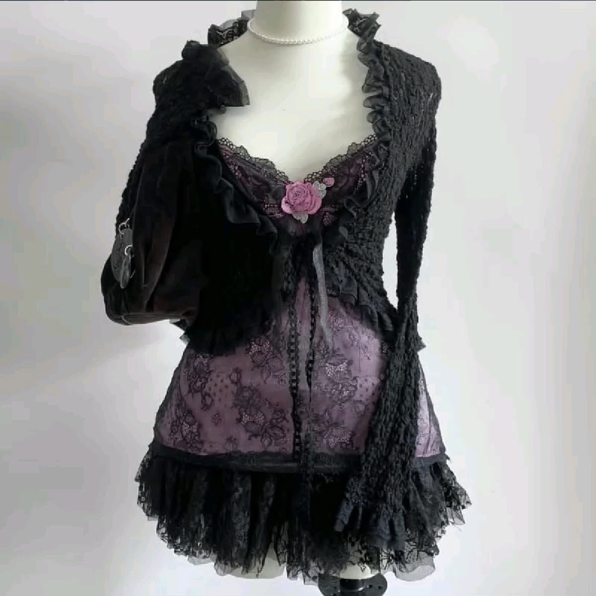 virtualh3arts's tweet photo. ⋆˚꩜｡🐈‍⬛ https://t.co/ZirgyY5zsa