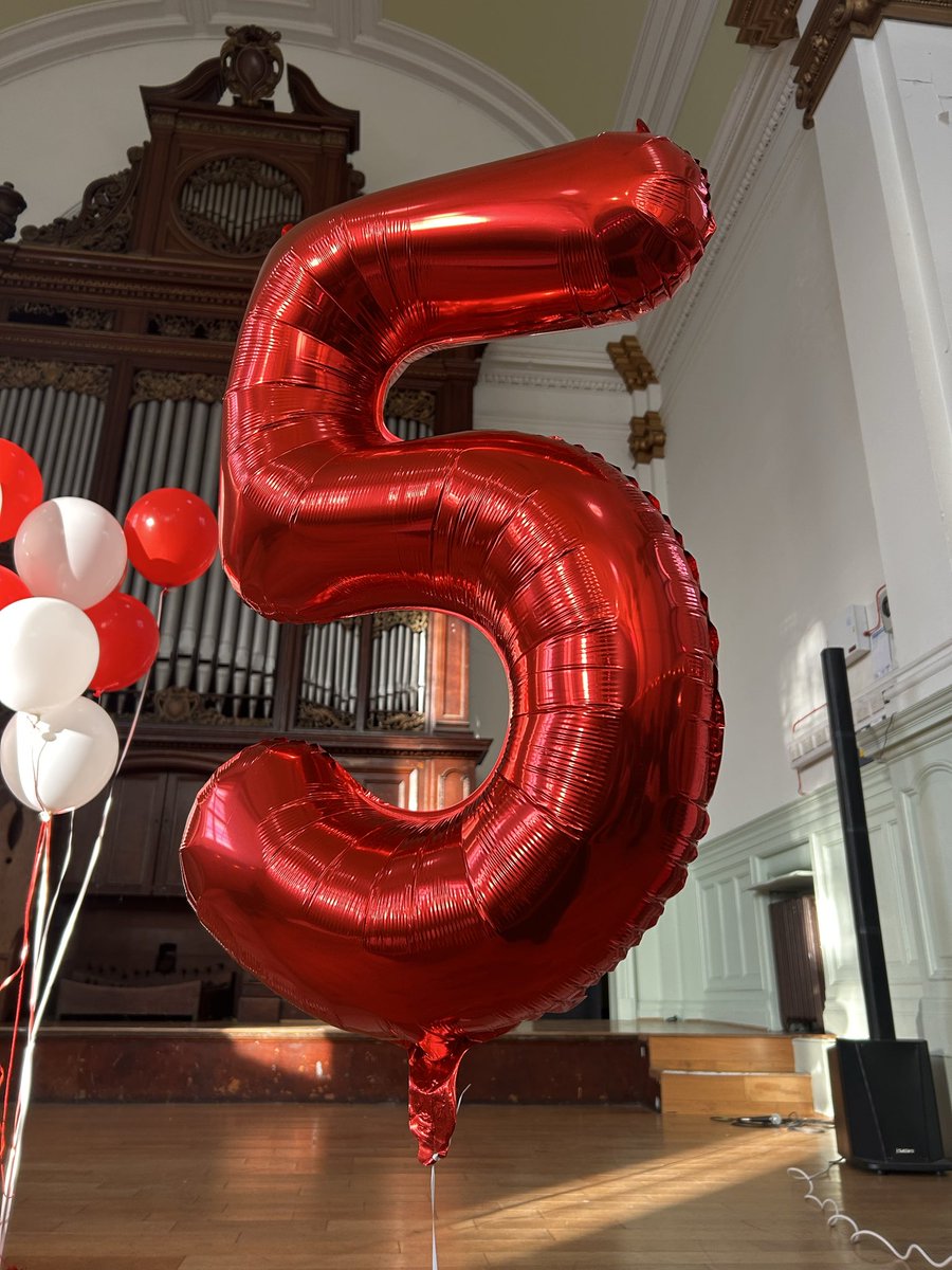 Jane_Arthur_'s tweet photo. Delighted to be invited to the 5th Anniversary of @IntoUniversity @PearceInstitute celebrating the opening of the 3 hubs in #Govan #Maryhill #Craigmillar in #partnership with @UofGlasgow @EdinburghUni 🎉5️⃣years ago 🎉#wideningparticipation @TBF_Glasgow thriving! Quick 5 years 😳 https://t.co/gJ7WXM8YD0