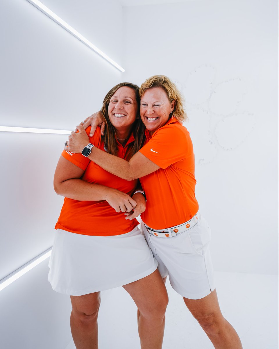 ClemsonWGolf's tweet photo. Help us wish Head Coach Kelley and Assistant Coach Katy a happy #NationalCoachesDay! 🐅⛳️ https://t.co/axkp3QKWoS