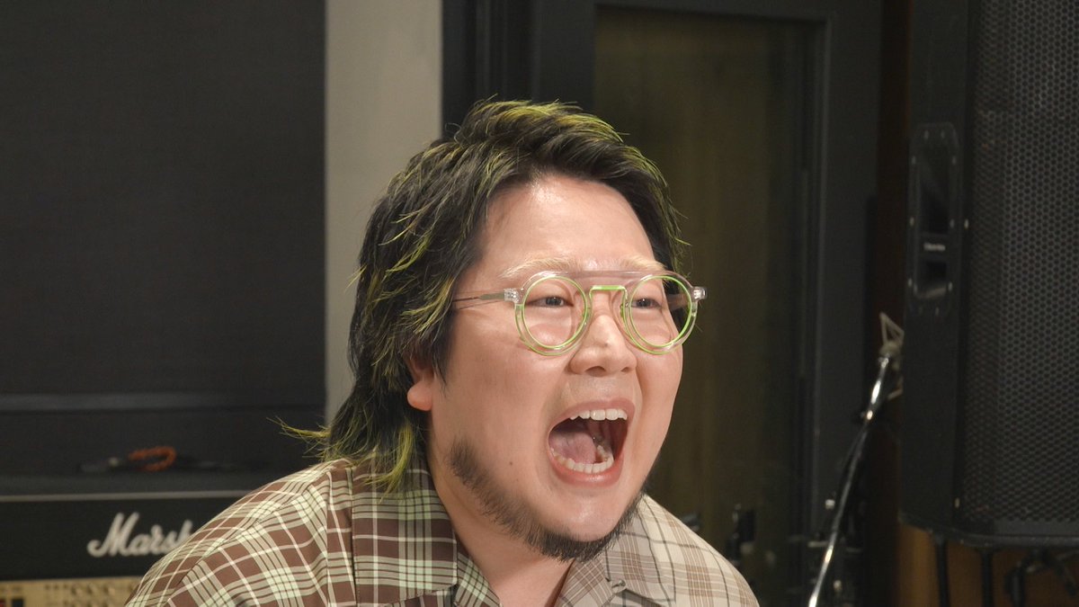 TVGweb's tweet photo. 「ニカゲーム」今夜放送🌙

こっちのけんと制作の主題歌を
ついにお披露目のはずが…
二階堂高嗣が閉じ込められるピンチ💦

”文字化け”した歌詞を
解読しなければ脱出できない⁉️

二階堂、松井ケムリ、ニシダが
”英語・あべこべ・ジェスチャー”で奮闘🔥

https://t.co/Y0giJnbEnL

#ニカゲーム https://t.co/oqyDpz0pPf