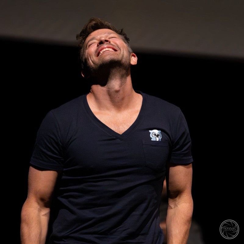 inaisconfused's tweet photo. Also stumbled across this on Pinterest again and it reminded me that I still need to buy a shirt for Misha for purcon! https://t.co/SIj63x187N